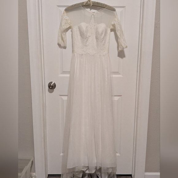Wedding Dress Sheer Lace Ivory David's Bridal Galina Size 6 - Tulle 3/4 Sleeves - Picture 3 of 16